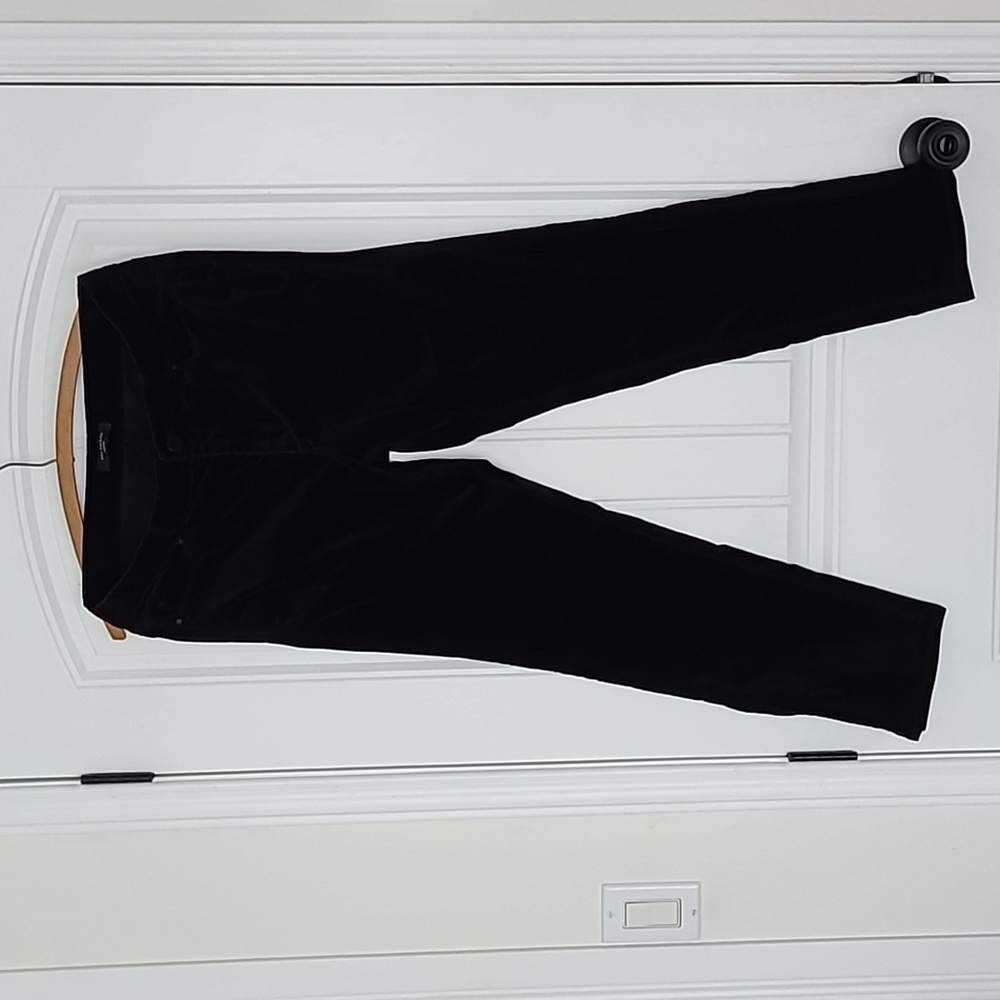 Ann Taylor size 12p Black Skinny & Slimming brushed velvet pants